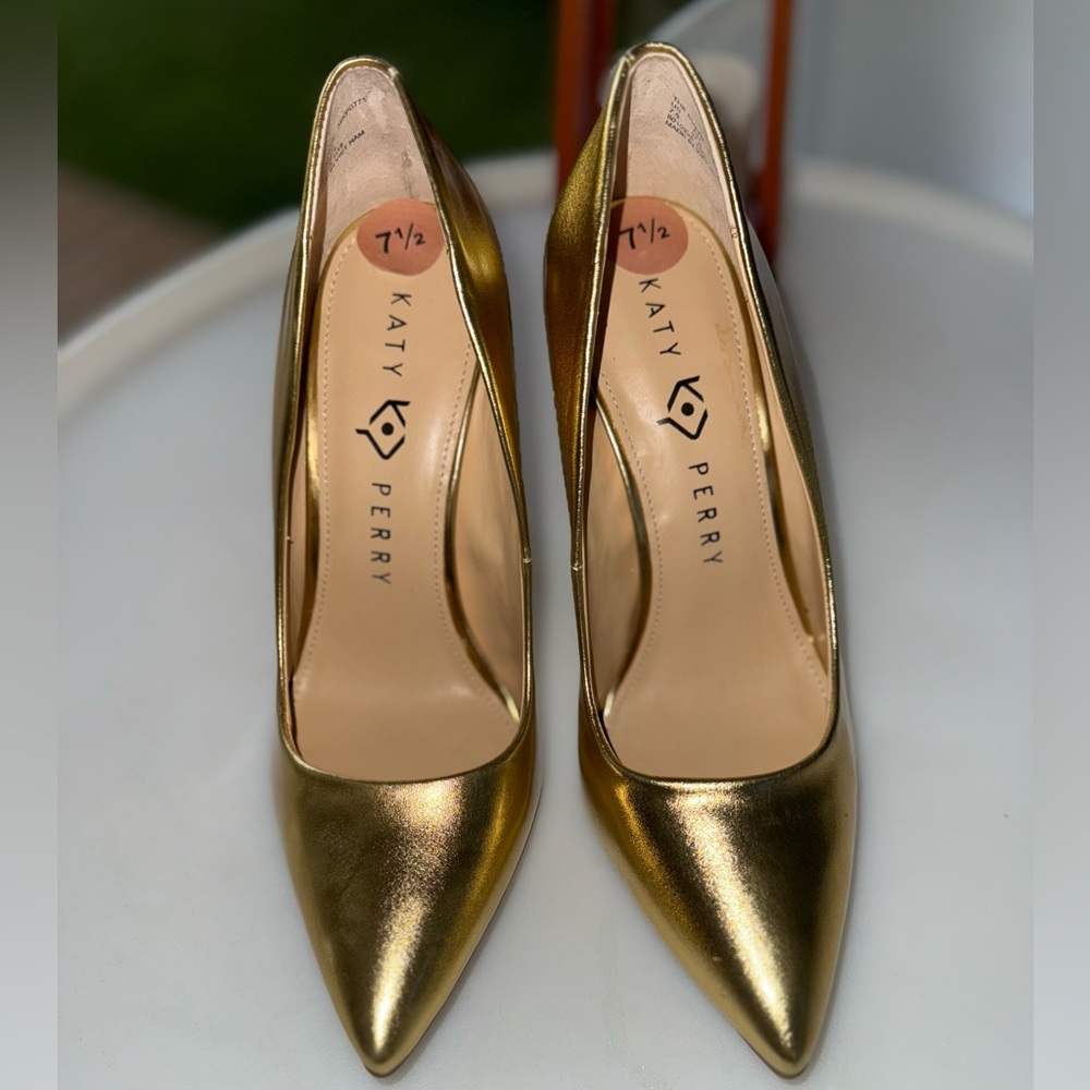 Katy Perry Collections Metallic Gold Heels size 7.5 women’s Excellent condition